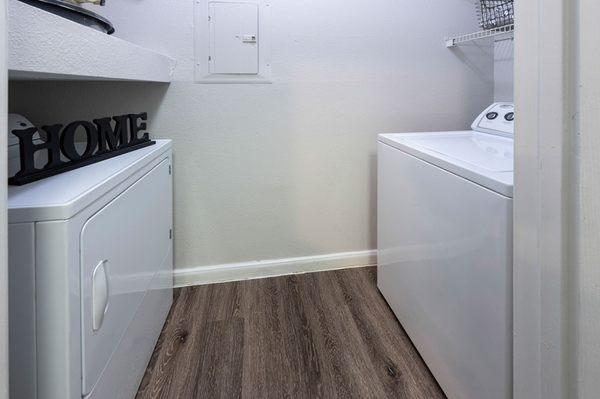 Breakers at Windmill Lakes