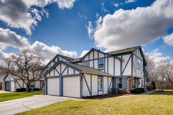 0N678 Bedford, Winfield, Sold $196,000, 3BR, 2Bth