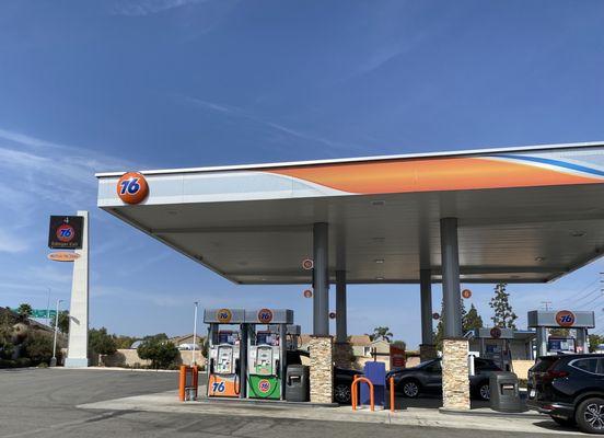 Best 4 Less- Tustin
1001 Edinger, Tustin, CA