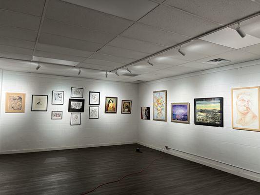 40 talented Artist, exhibiting at universal Venue in Glendale California.