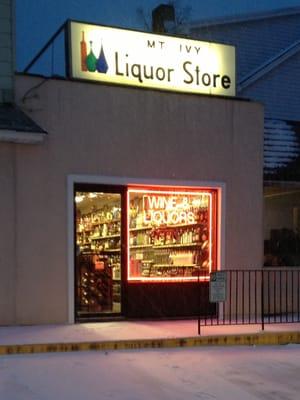 Mount Ivy Wine & Liquor