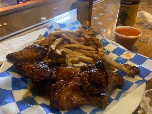 honey garlic wings hand cut fries with a side of Buffalo Sauce