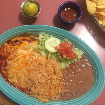 Cheese enchiladas w/red chile sauce
