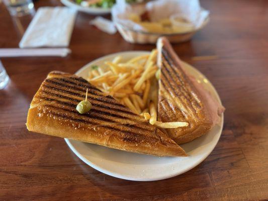 Cuban sandwich