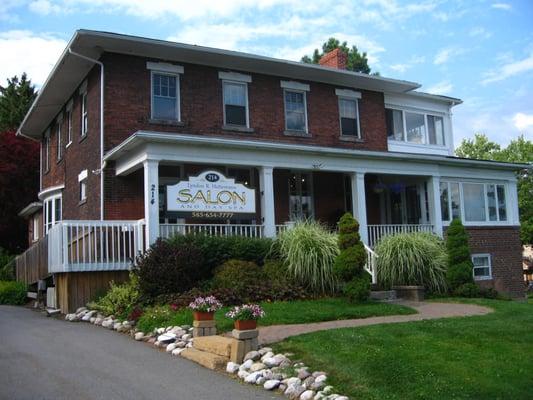 Lyndon R Huttemann Salon & Day Spa