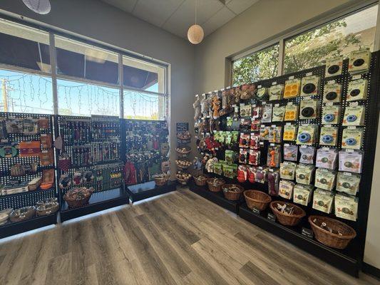 Accessories and toys