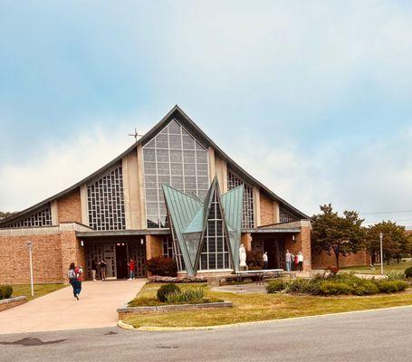 Church Of The Little Flower Roman Catholic Church