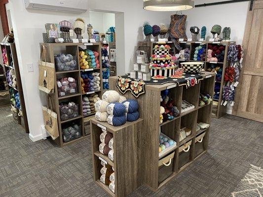 Strings 'n Things Yarn Shoppe