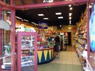Fuzziwigs Candy Factory