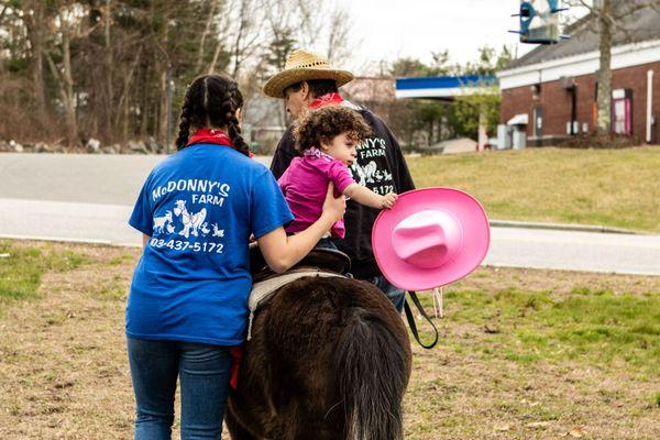 McDonny's Traveling Farm