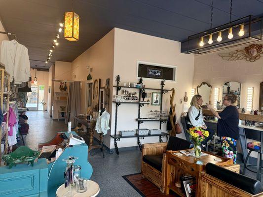 Elizabeth's Head To Toe