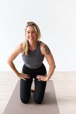Headwaters Yoga provides fun, engaging and progressive hot and warm yoga classes
