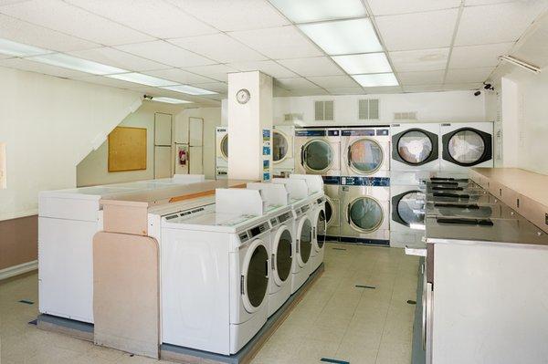 Clement Laundry