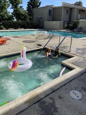 Alosta Place Apartments