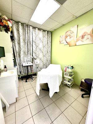 Indulge in the luxury you deserve from flawless facials to silky-smooth skin.