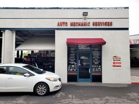 Auto Mechanic Services