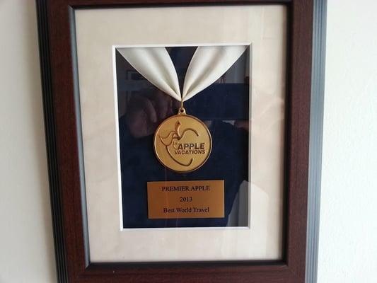 Apple Vacation Premier Apple Award 2013