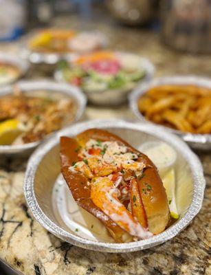 Traditional Lobster Roll