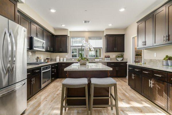 Chic & Affordable Staging