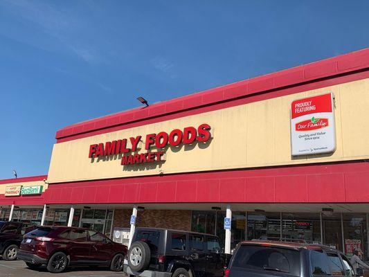 Family Foods Market