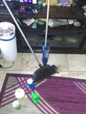 Dee's Cleaning And Painting