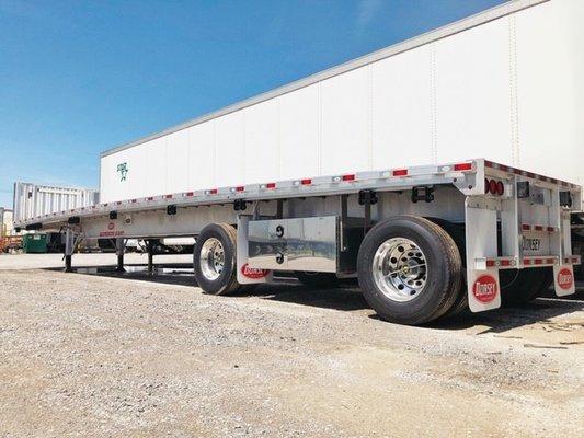 48' Star Leasing Company Nashville all aluminum flatbed trailer.