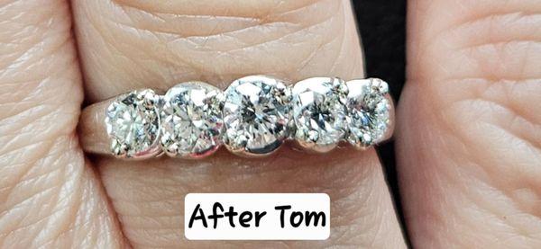 Beveled and split prongs by Tom Bui of PX Jewelers.