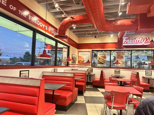 Freddy's Frozen Custard & Steakburgers
