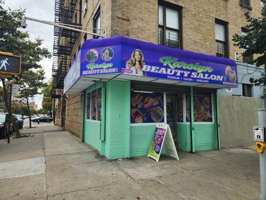 Karolyn Beauty Salon