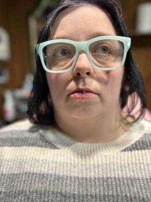 Vertical labret done by Rain