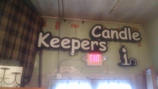 Candle shop inside Scotland Yard Antiques.