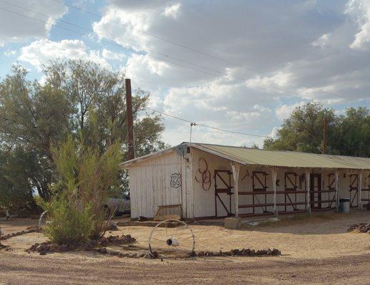 Stables/lodging rooms