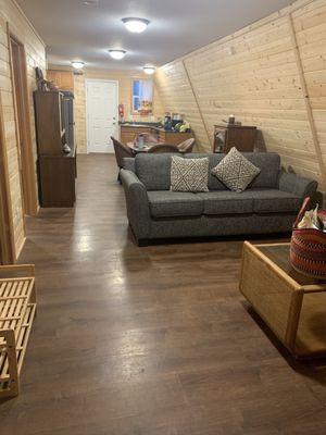 Eagle Crater Lake Inn