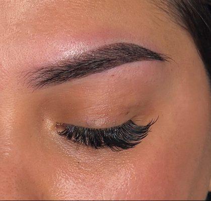 Powder Ombré Brow immediately after procedure