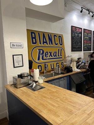Bianco’s Ice Cream Shop