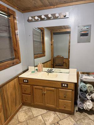 Southern Glitz Clean