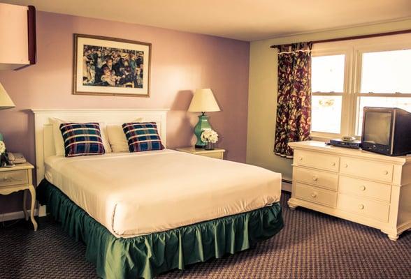 CapeWind Waterfront Resort room
