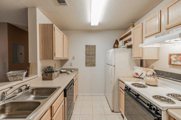 Manchester at Wesleyan Apartment Homes