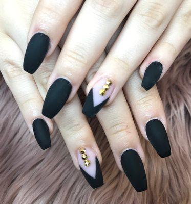 Pinky's Nails & Spa - Northfield