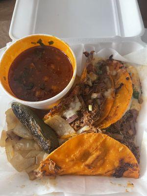 Birrieria y Tacos Alex Tijuana Style