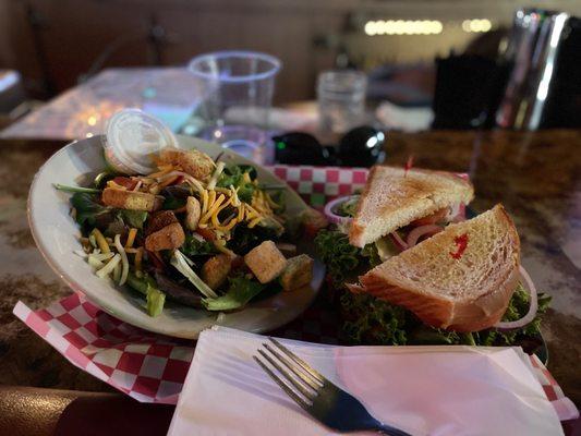Cascade clubhouse with side salad.