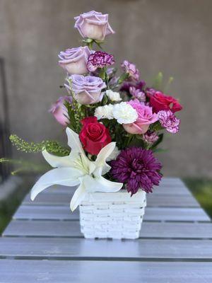 Yeli Flowers & Gifts LLC