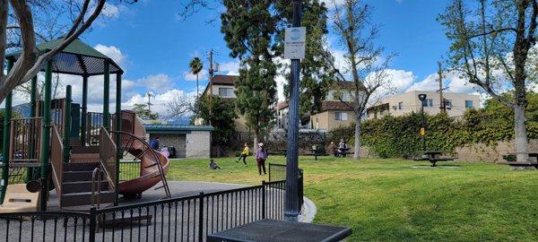 Wilson Avenue Mini Park