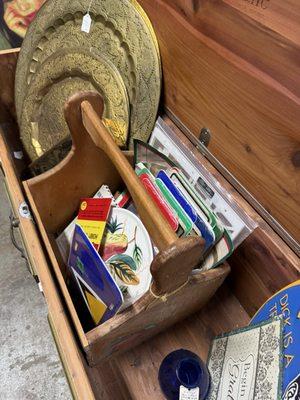 Saloon 92 Vintage Antiques & Thrift