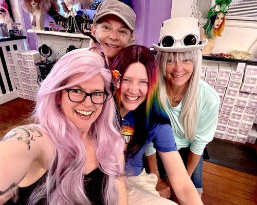 Fifi’s Custom Wigs