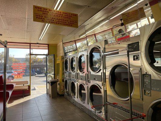 Lavanderia Coin Laundry