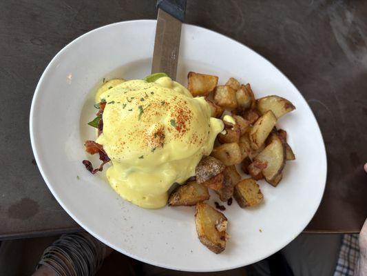 TJ's Family Restaurant Lounge