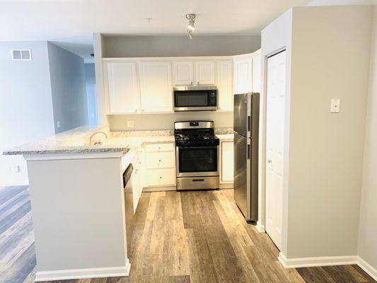 Lincolnshire Court apartments