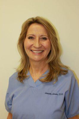 D.r Jeanette Jensen, DDS