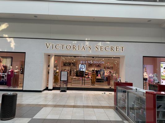 Victoria's Secret & PINK